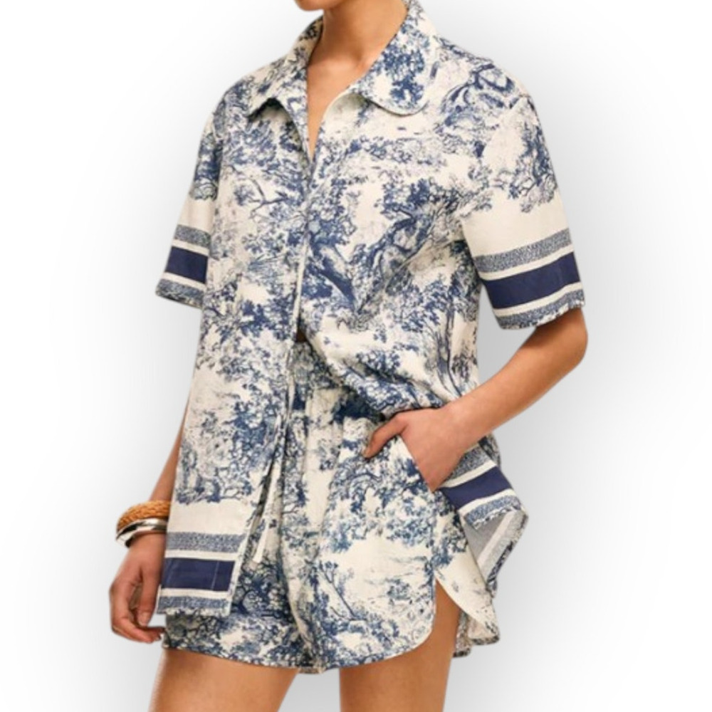 NWT Size XL Commense Blue and Cream Short Sleeve Print Button-Up Blouse